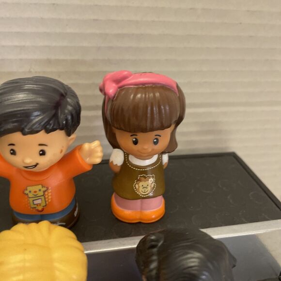 Fisher Price Little People Mixed Figure Lot Of 11 School Children Vitiligo - Picture 8 of 12